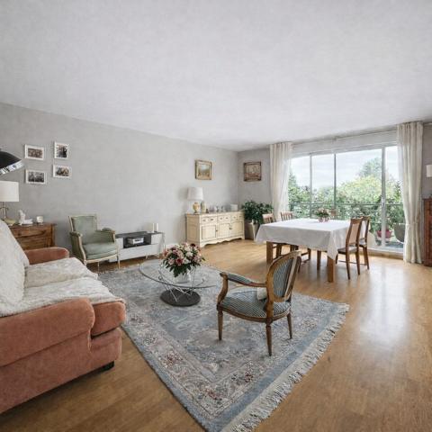 T4 DANS UN RESIDENCE PRISEE, RARE SUR LE SECTEUR