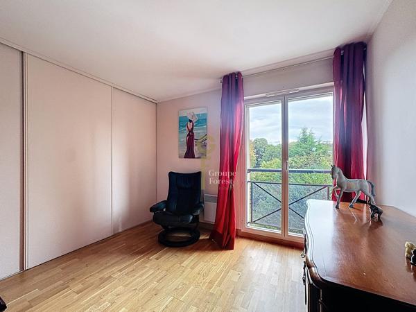 T4 DANS UN RESIDENCE PRISEE, RARE SUR LE SECTEUR