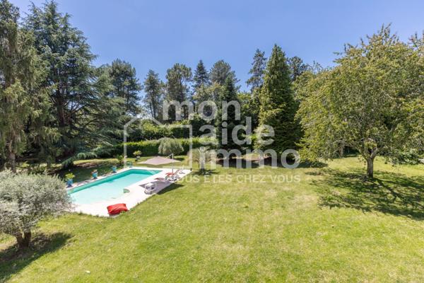 Belle maison de 212m² + sous sol de 74m² sur plus de 5000m² de terrain