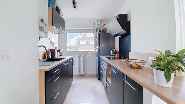 EXCLUSIVITÉ NANTES -  AMERICAINS / Appartement 3 pièces 53m2  exposép OUEST avec BALCON, cave et PARKING