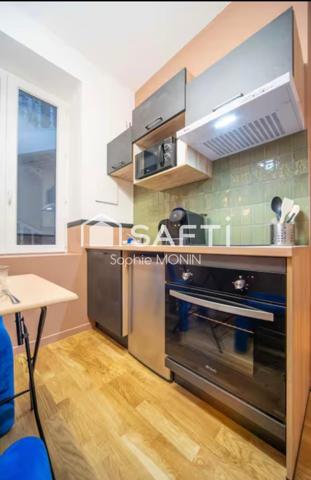 MÂCON CENTRE – APPARTEMENT ENTIEREMENT RÉNOVÉ – LOCATION COURTE DURÉE