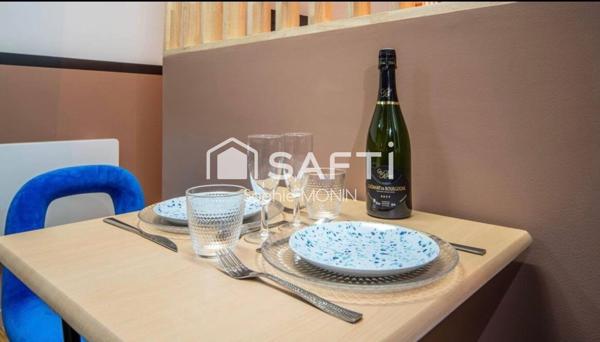 MÂCON CENTRE – APPARTEMENT ENTIEREMENT RÉNOVÉ – LOCATION COURTE DURÉE