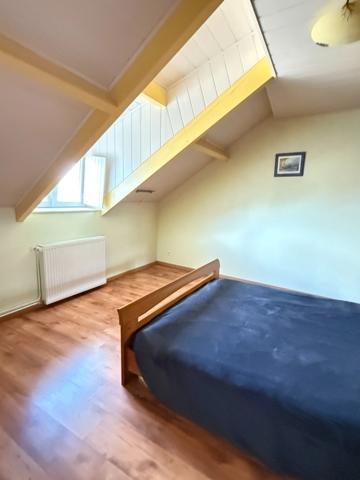 Maison de village, 300m², 10 chambres avec dépendances sur 3489m² de terrain 178 000 €