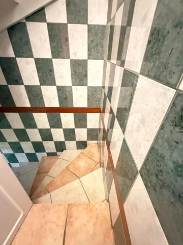 Maison de village, 300m², 10 chambres avec dépendances sur 3489m² de terrain 178 000 €
