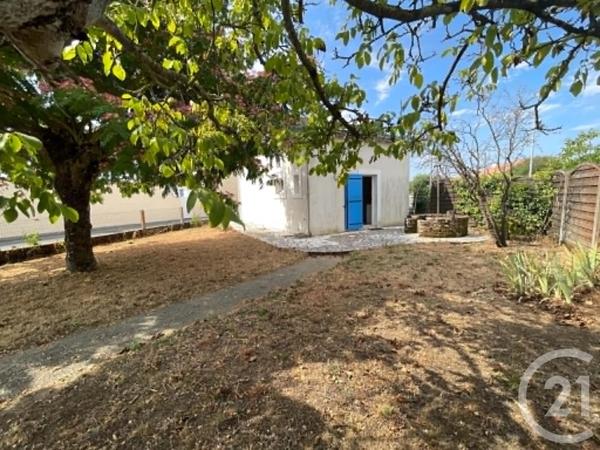 Maison à vendre  4 pièces - 83,27 m 2   MACHECOUL ST MEME  - 44