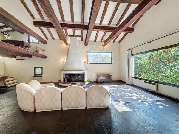 Propriete à vendre 14 pièces MENTON (06)