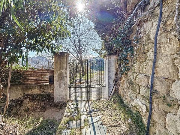 Propriete à vendre 14 pièces MENTON (06)