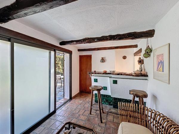 Propriete à vendre 14 pièces MENTON (06)