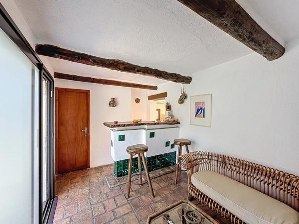 Propriete à vendre 14 pièces MENTON (06)