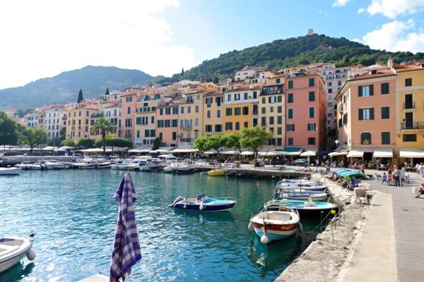 Propriete à vendre 14 pièces MENTON (06)