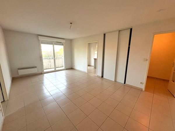 BEAUZELLE -Appartement T2 49m² avec terrasse, cellier et parking en sous sol !