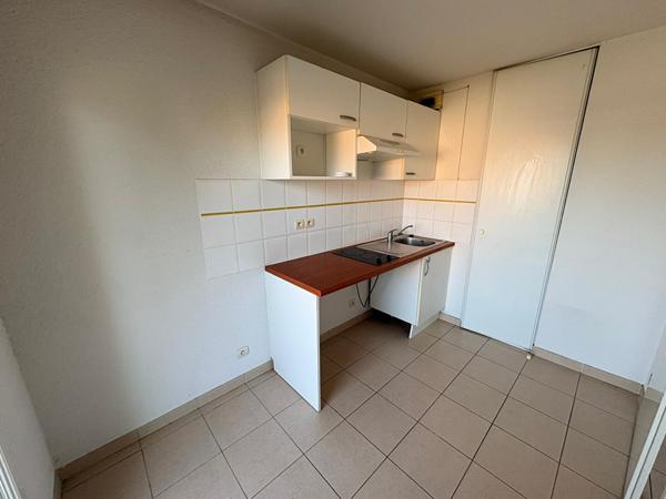 BEAUZELLE -Appartement T2 49m² avec terrasse, cellier et parking en sous sol !