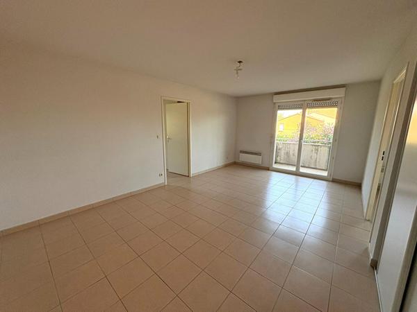 BEAUZELLE -Appartement T2 49m² avec terrasse, cellier et parking en sous sol !
