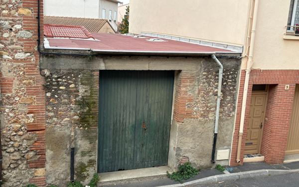 Maison à vendre    2 pièces •  Villeneuve-la-Rivière