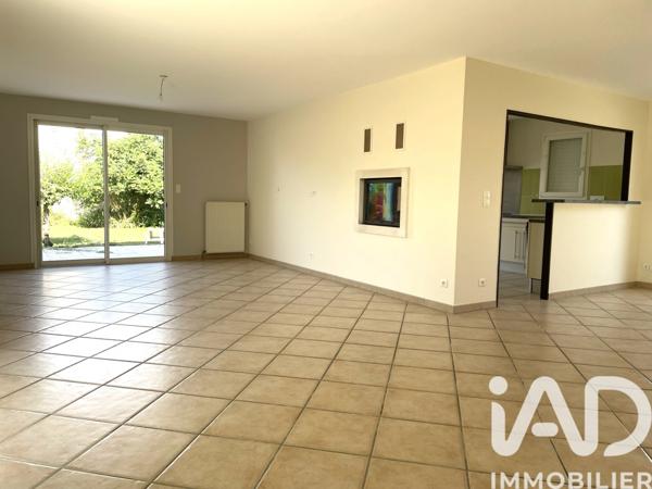Location maison 5 pièces 120 m² Aiffres
