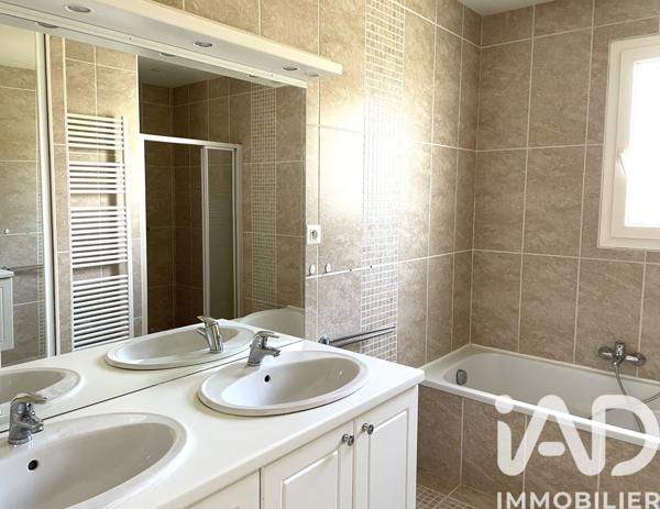 Location maison 5 pièces 120 m² Aiffres