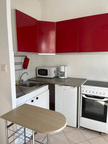 F1 MEUBLÉ - TRÈS CALME