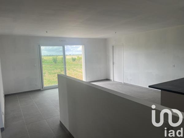 Maison à vendre 4 pièces 97 m² Feuges