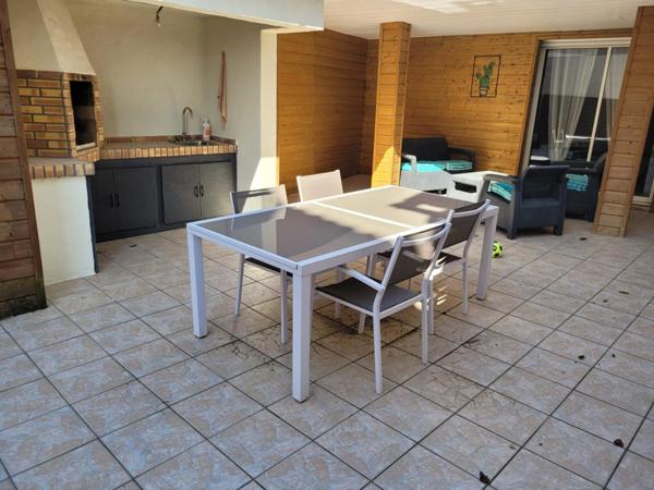 MAISON 6 PIÈCES DE 198 M2