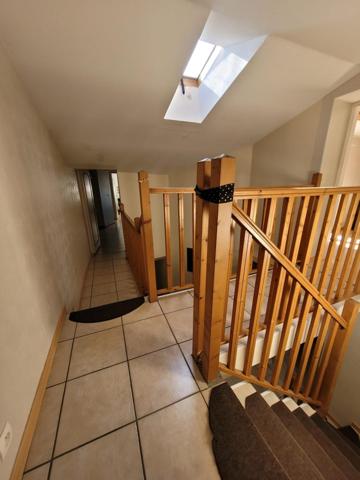 MAISON 6 PIÈCES DE 198 M2