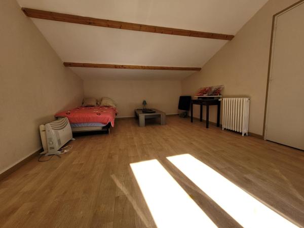 MAISON 6 PIÈCES DE 198 M2