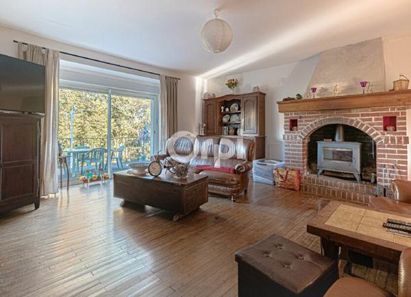 Maison à vendre    8 pièces •  Compreignac