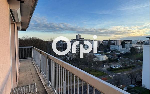 Appartement à louer    1 pièce • 38,09 m2 Maurepas