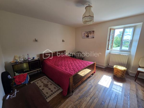 Maison ancienne de 337 m²