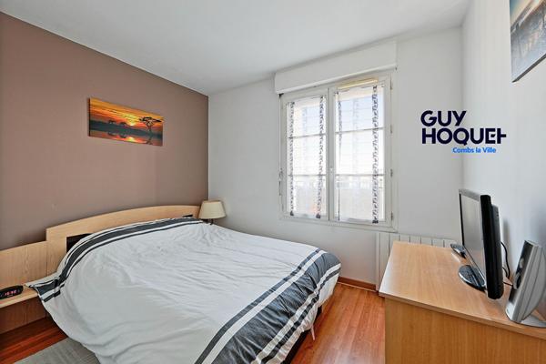 Appartement Combs La Ville 2 pièce(s), dernier étage - Balcon - Cave.