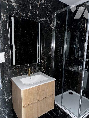 Immeuble de rapport mixte actuellement loué