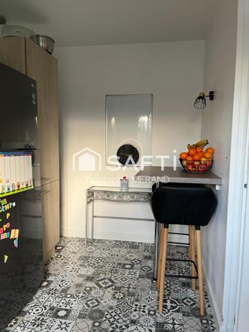 Maison familiale rénovée de 103 m² sur terrain clos de plus de 700 m²