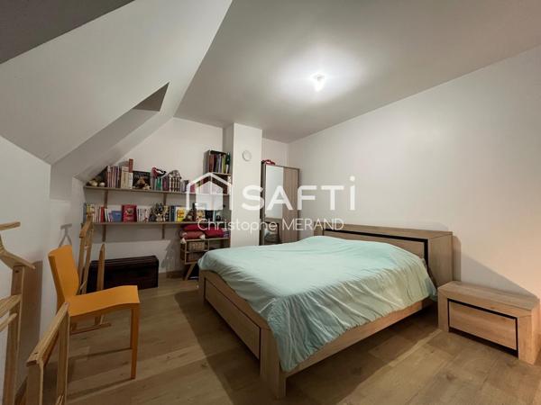 Maison familiale rénovée de 103 m² sur terrain clos de plus de 700 m²