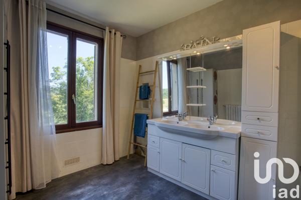 Maison à vendre 5 pièces 200 m² Vitrac