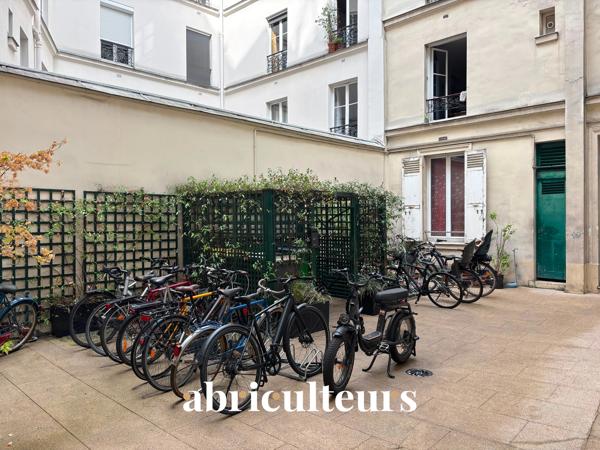 PARIS MONTMARTRE DUPLEX 3 PIÈCES 2 CHAMBRES 72 M2 2594 € Charges Comprises