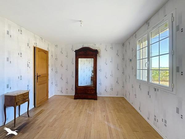 Maison 290 000 € Meursac 5 p 165 m² DPE C