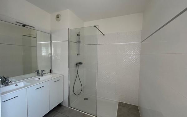 Appartement à louer    3 pièces • 67,01 m2 Jardin