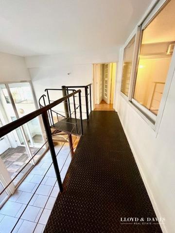 Grenoble centre – Duplex esprit loft 112 m² – 3 chambres – terrasse  – DPE B