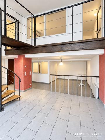 Grenoble centre – Duplex esprit loft 112 m² – 3 chambres – terrasse  – DPE B