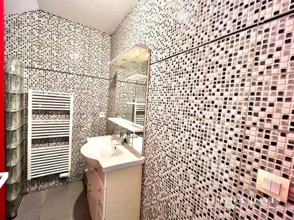 Grenoble centre – Duplex esprit loft 112 m² – 3 chambres – terrasse  – DPE B