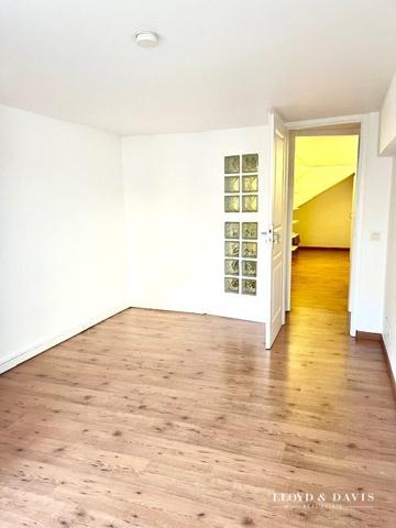 Grenoble centre – Duplex esprit loft 112 m² – 3 chambres – terrasse  – DPE B