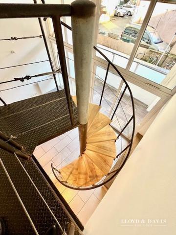 Grenoble centre – Duplex esprit loft 112 m² – 3 chambres – terrasse  – DPE B