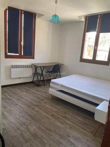Location                                                      Appartement
                        
                     2 pièces                      33 m2                     à Digne-les-Bains