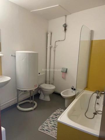Location                                                      Appartement
                        
                     2 pièces                      33 m2                     à Digne-les-Bains
