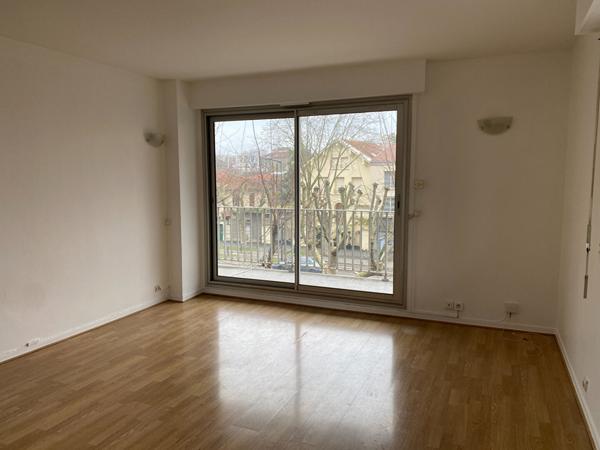 GRAND BALCON 24 m², 2 PARKINGS , 3 PIÈCES , MAISONS-ALFORT