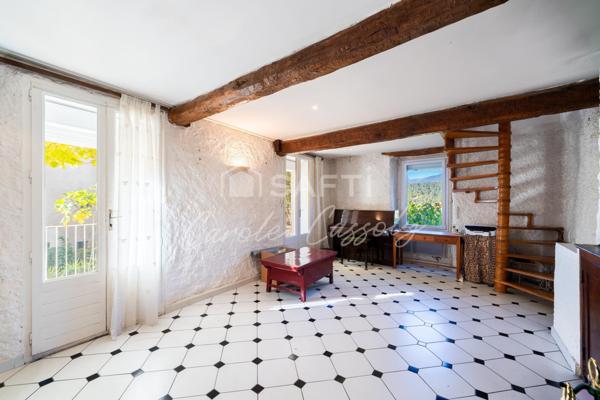 Ensemble de 2 maisons sur terrain privé 300 m² avec jardin