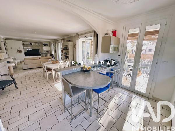 Maison à vendre 8 pièces 177 m² La Seyne-sur-Mer