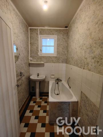 À louer ? Maison familiale avec extérieur ? 102 m² avec jardin et garage