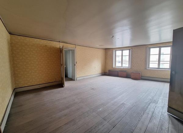 À vendre Immeuble 390 m² - Mirecourt 88500