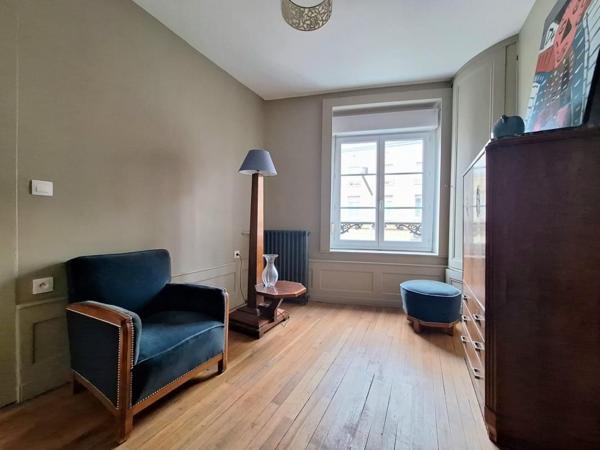 À vendre Immeuble 390 m² - Mirecourt 88500