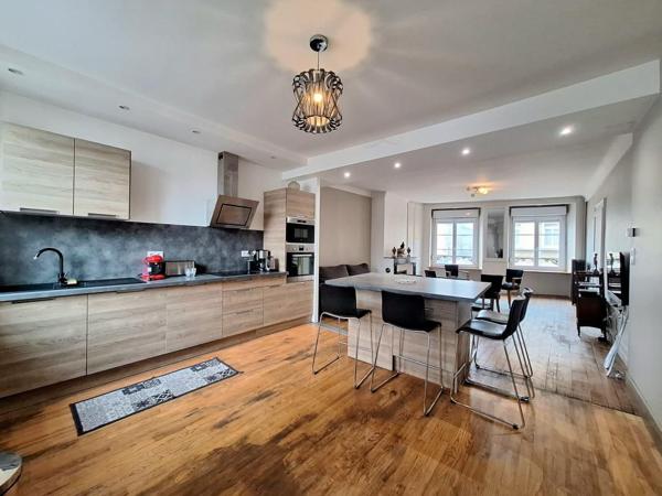 À vendre Immeuble 390 m² - Mirecourt 88500